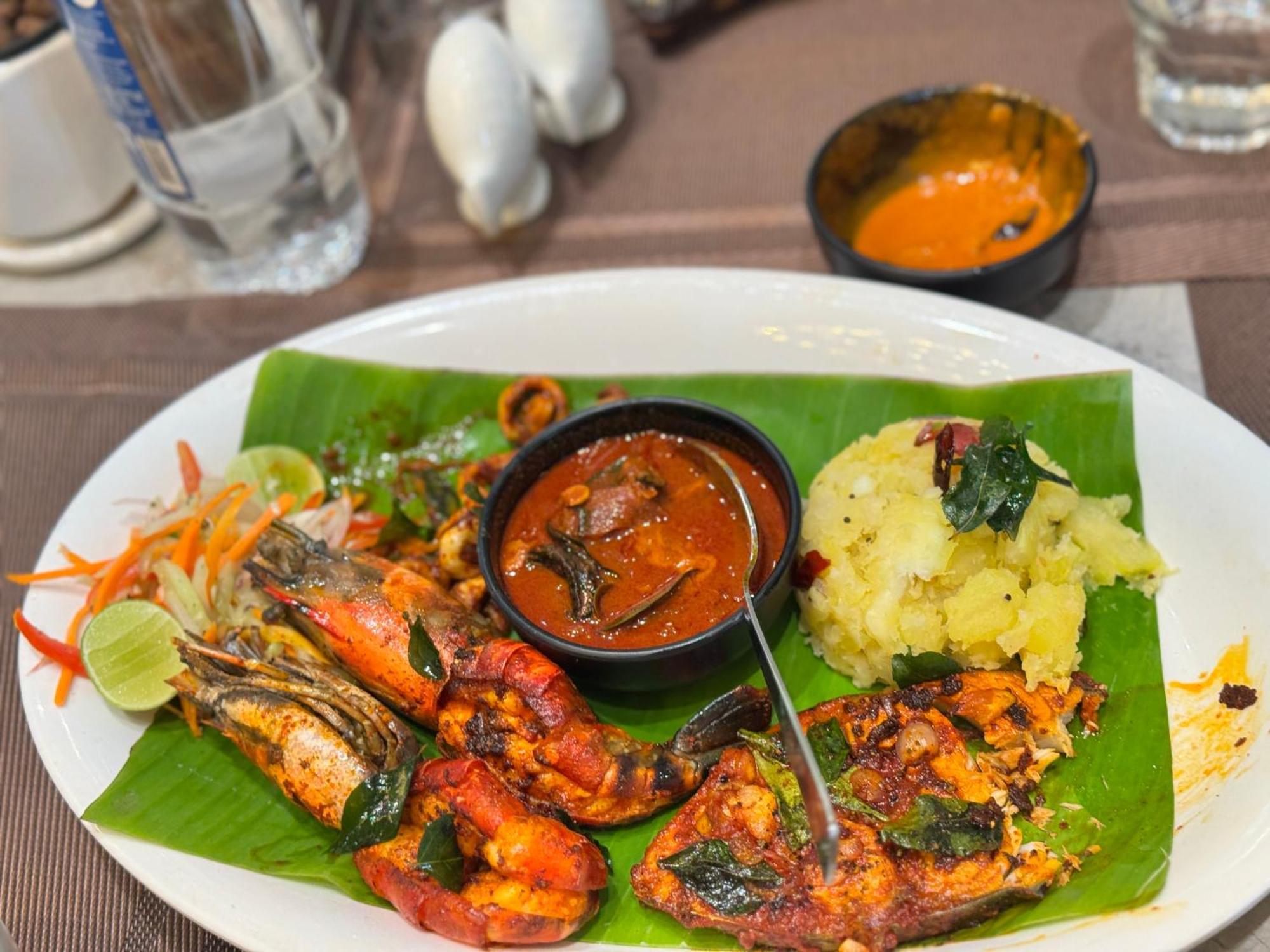 Jaladarshini Lakeside Gardens Bed and Breakfast Kollam Exteriör bild